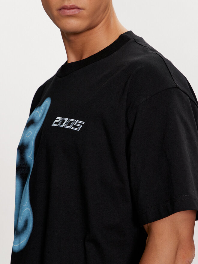 2005 2005 T-Shirt Unisex Airbrushed Horned Lucy Μαύρο Relaxed Fit