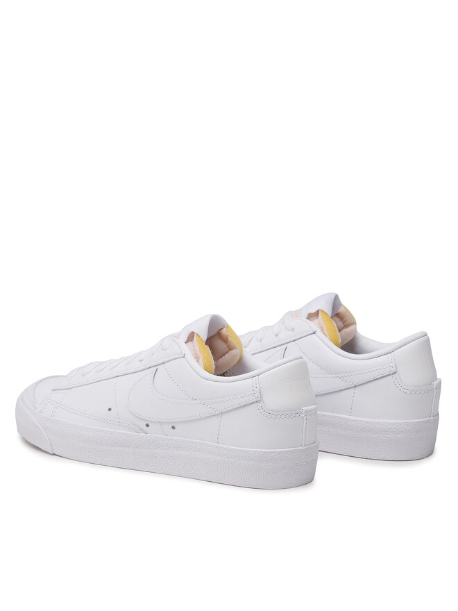 Nike Снікерcи Nike Blazer Low '77 DC4769 101 Білий