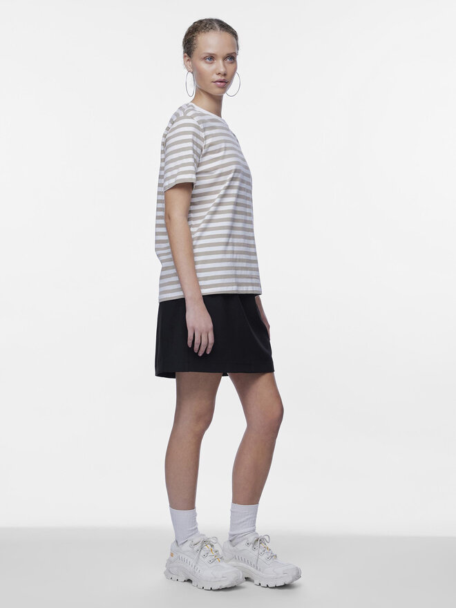 Pieces Pieces Marškinėliai Ria 17146339 Smėlio Regular Fit