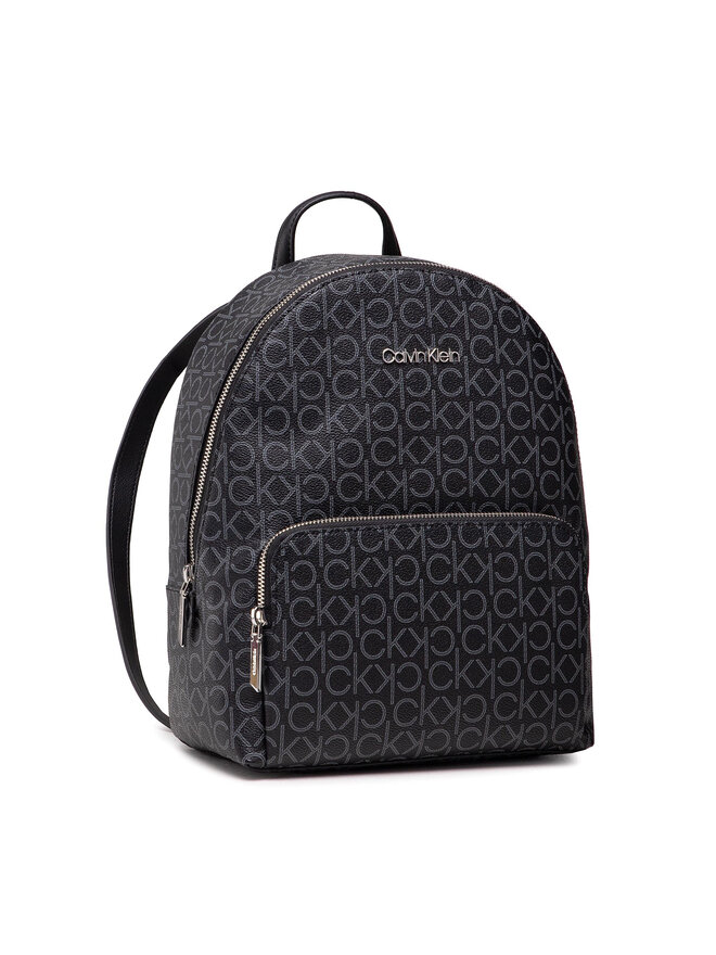 Calvin Klein Batoh Calvin Klein Ck Must Campus Bp W/Pckt Md Mono K60K608625 Černá