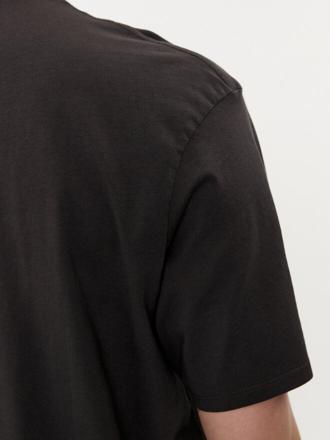 Wrangler Wrangler Marškinėliai 112351320 Juoda Regular Fit