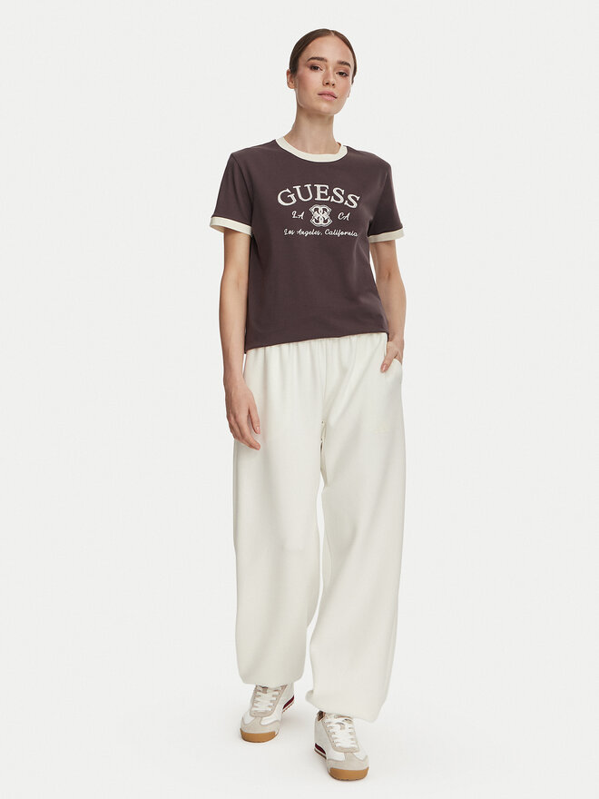 Guess Guess T-Shirt V6YI18 K4320 Braun Regular Fit