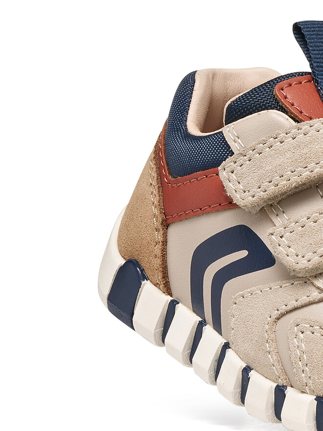 Geox Sneakers Geox B Iupidoo Boy B3555D 05422 C6181 Beige
