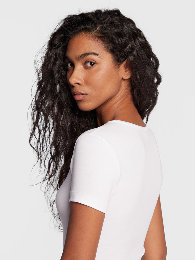 Gina Tricot Gina Tricot Camiseta Basic 17957 Blanco Slim Fit