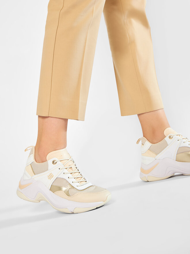 Tommy fashion sneaker sales