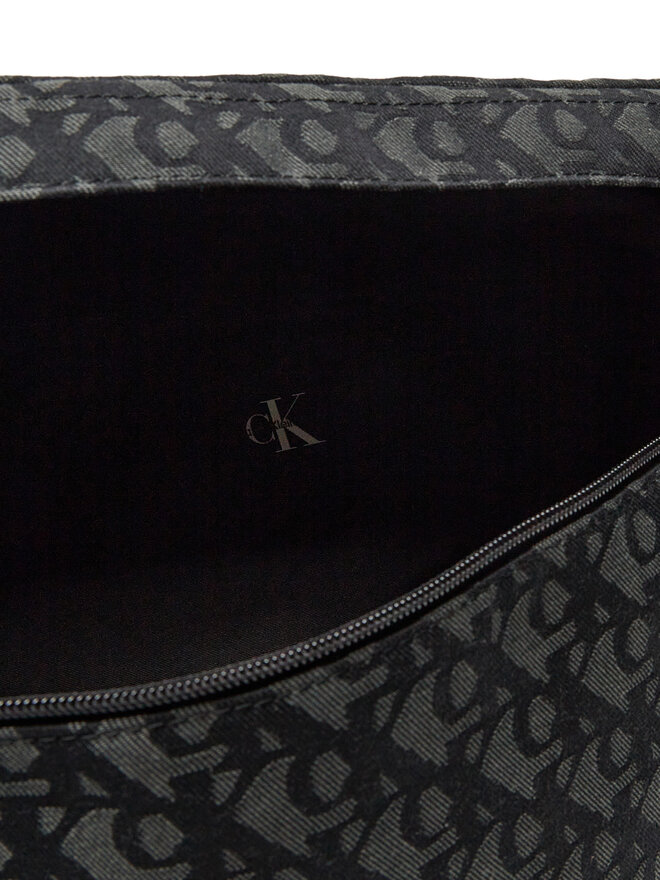 Calvin Klein Jeans Saszetka nerka Calvin Klein Jeans Unstrctrd Mngrm Ovrs LV04G3098G Czarny