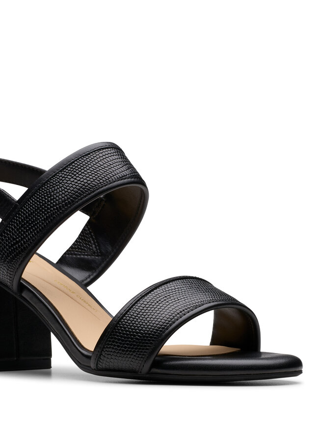 Clarks Sandały Clarks Ezoria Sling 26181300 Czarny
