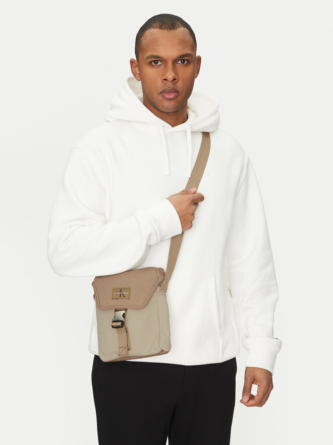 Calvin Klein Jeans Umhängetasche Calvin Klein Jeans Workwear Ut Flap Reporter 18 LV04G3025G Grau
