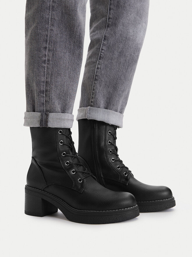 Clara Barson Черевики Clara Barson CEO-WS6570-02 Чорний