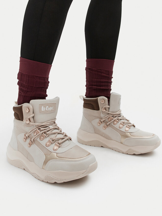 Lee Cooper Боти Lee Cooper LCJ-24-03-3047LA Бежов