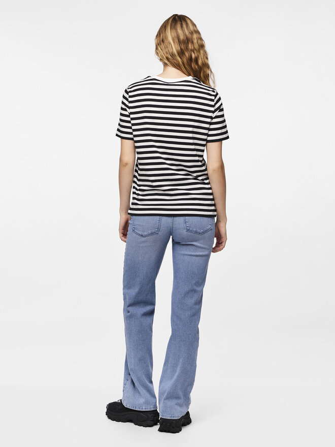 Pieces Pieces Póló Ria 17146339 Fekete Regular Fit