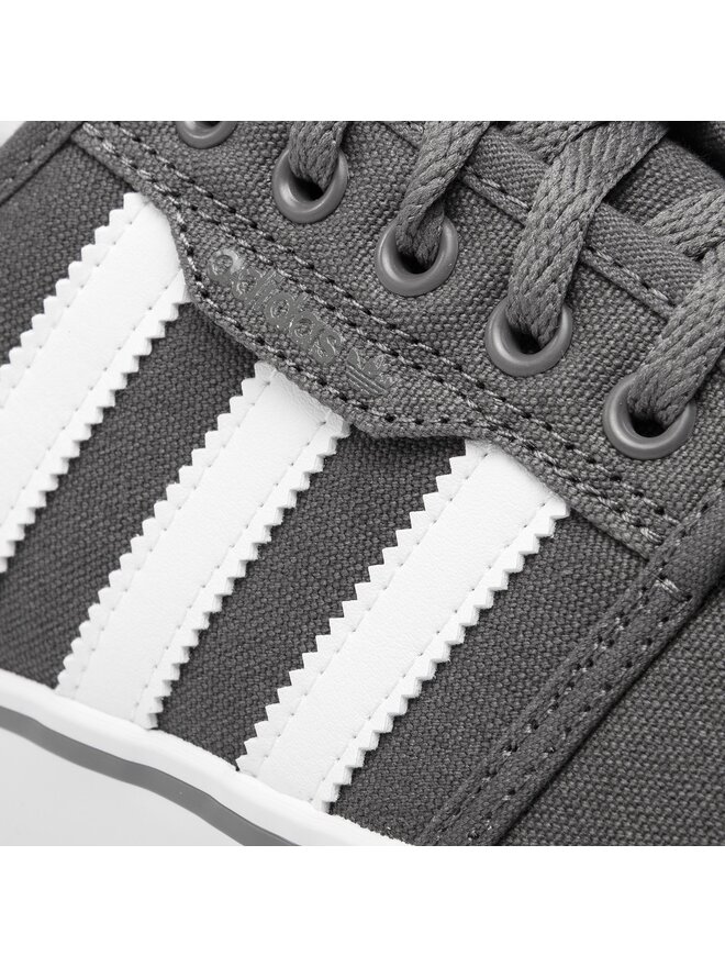Sneakers aus Stoff adidas Seeley AQ8528 Grau eschuhe
