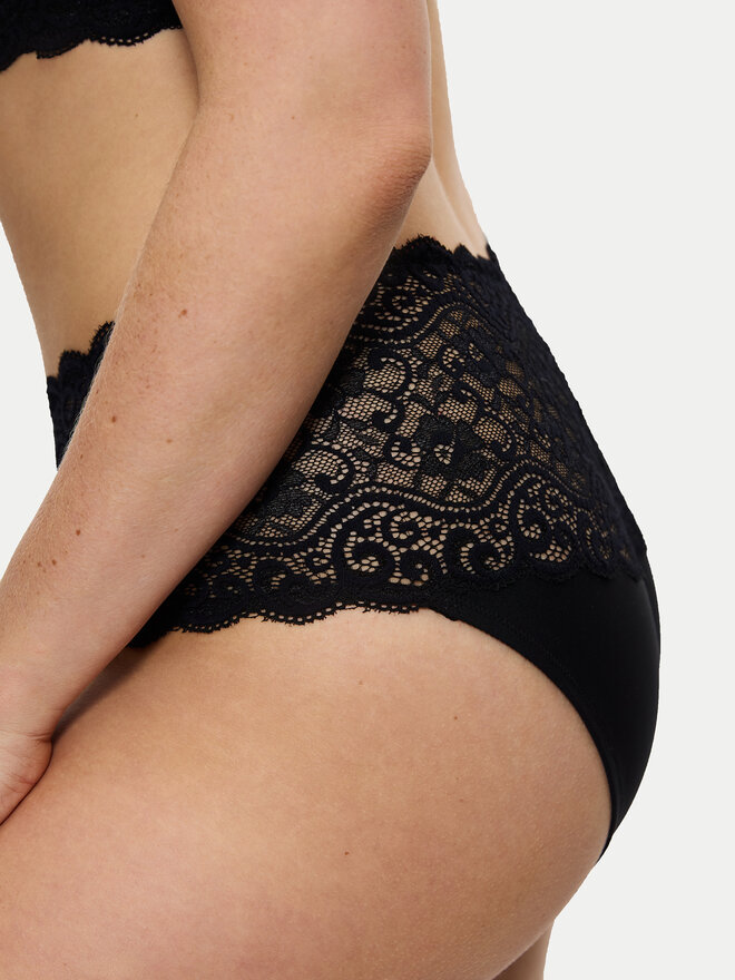 Triumph Triumph Klasične gaćice s visokim strukom Amourette 10210675 Crna