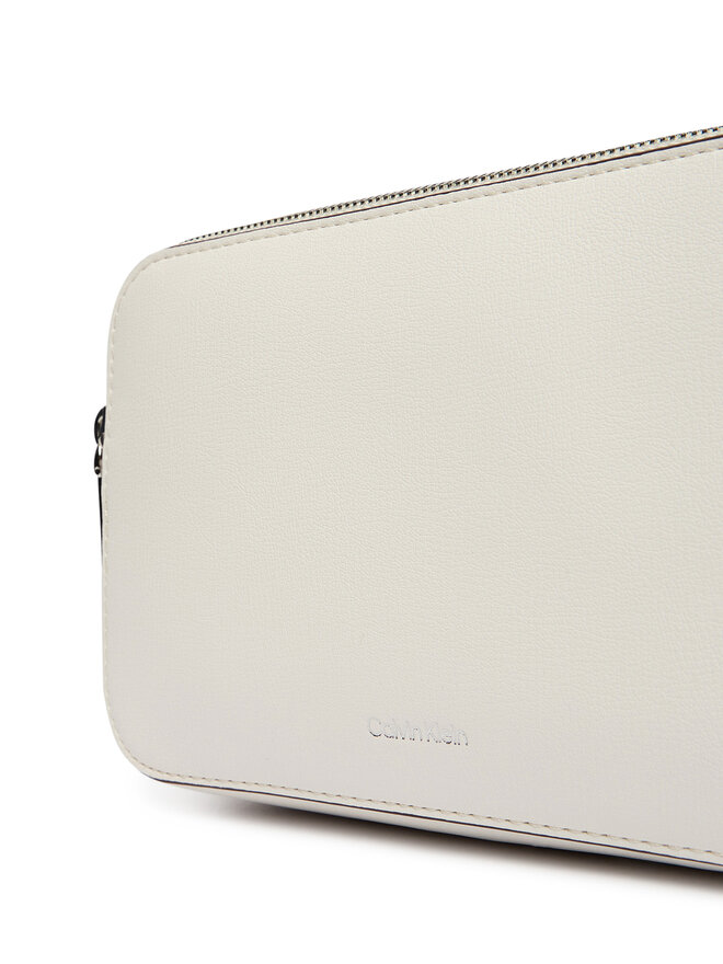 Calvin Klein Handtasche Calvin Klein Foil Logo Elongated Camera Bag LV04F3276G Weiß