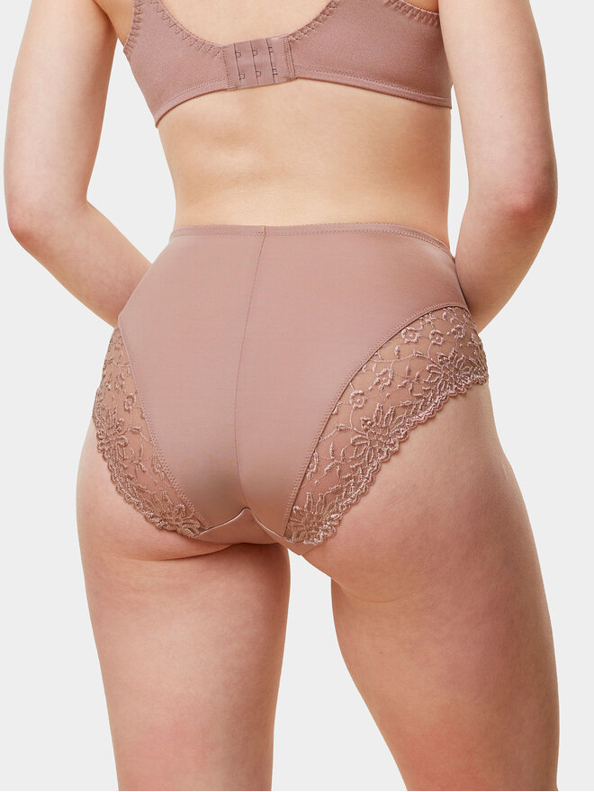 Triumph Triumph Klasične spodnje hlačke z visokim pasom Ladyform Soft Maxi 10210671 Bež