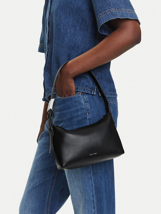 Calvin Klein Ročna torba Calvin Klein Hardware Handle Mini Bag K60K613027 Črna