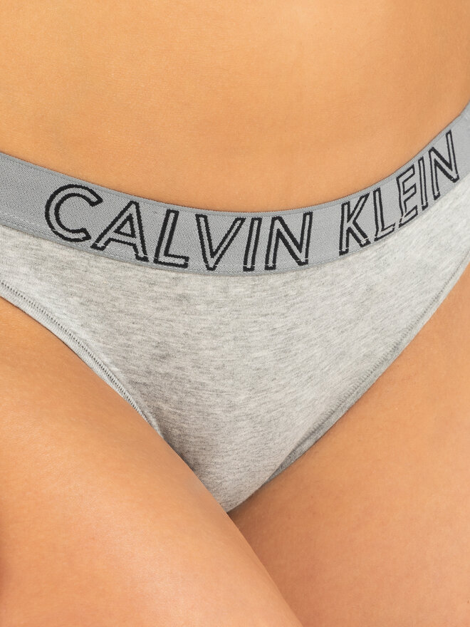 Calvin Klein Underwear Calvin Klein Underwear Стрінги Ultimate 000QD3636E Сірий