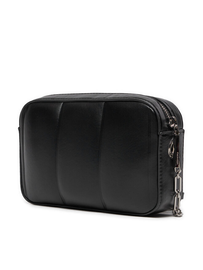 Calvin Klein Torbica Calvin Klein Line Quilt Camera Bag K60K613076 Crna