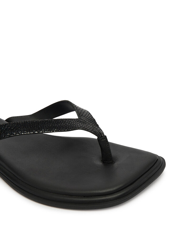 Vagabond Shoemakers В'єтнамки Vagabond Shoemakers Izzy 5913-408-20 Чорний