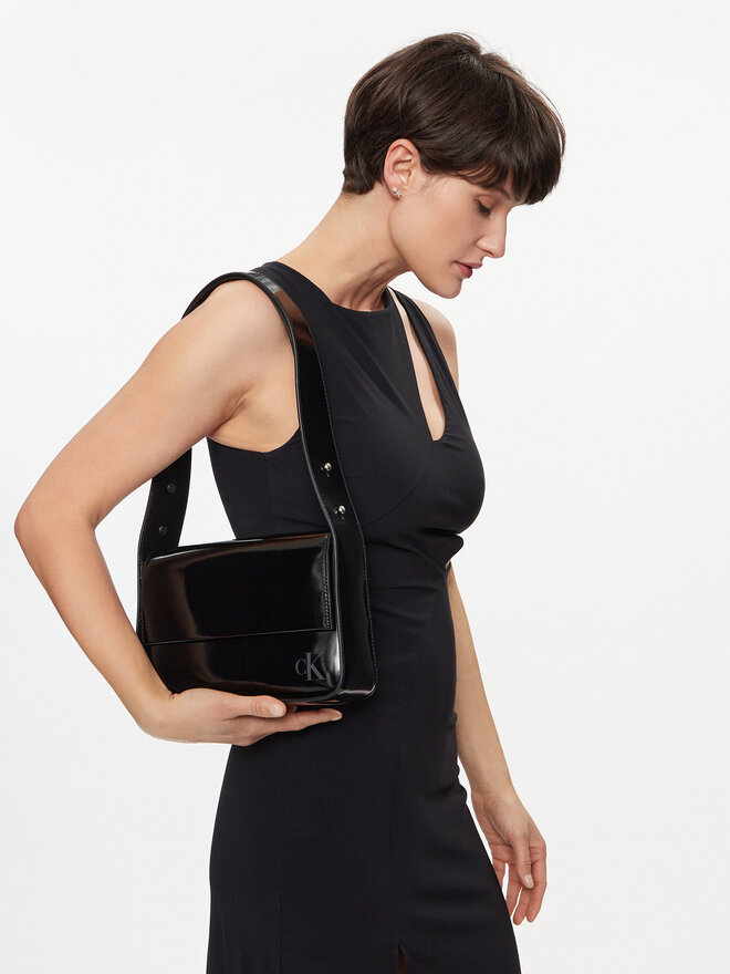 Calvin Klein Ročna torba Calvin Klein Block Ew Flap Shoulderbag25 S K60K611833 Črna
