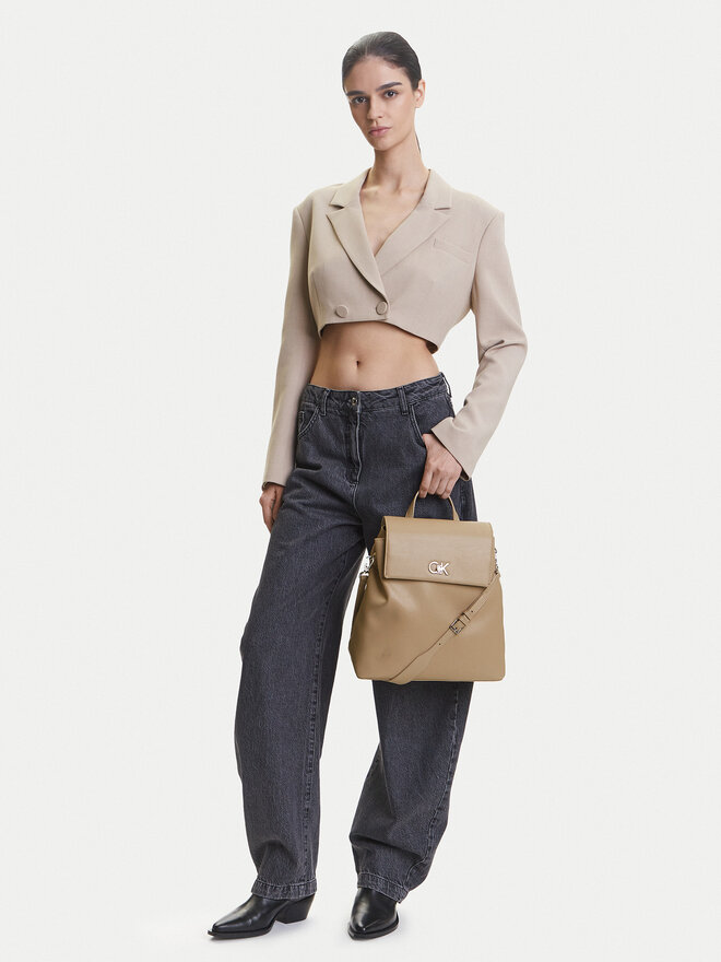 Calvin Klein Mochila Calvin Klein Ck Flap Backpack With Conv Strap K60K613038 Beis