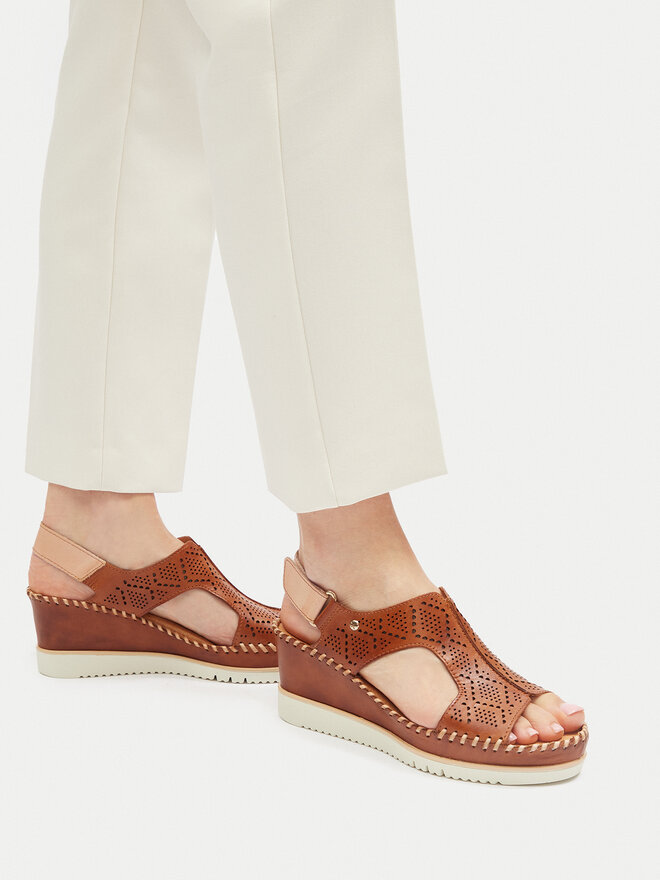 Pikolinos Sandalen Pikolinos W3Z-1775C1 Braun