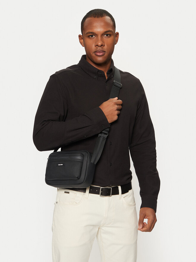 Calvin Klein Crossover torbica Calvin Klein K50K512810 Crna