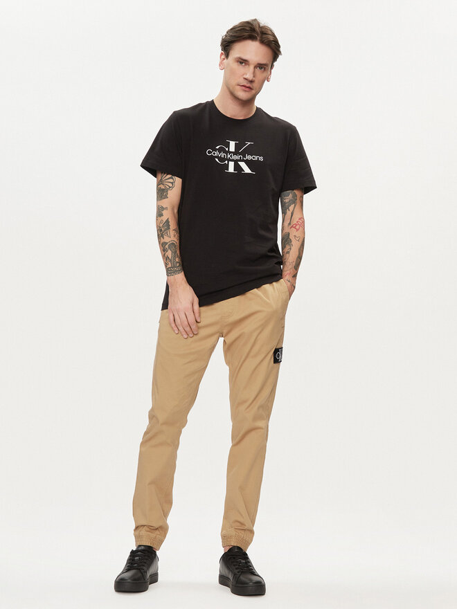 Calvin Klein Jeans Calvin Klein Jeans T-Shirt Distrupted J30J325190 Μαύρο Regular Fit