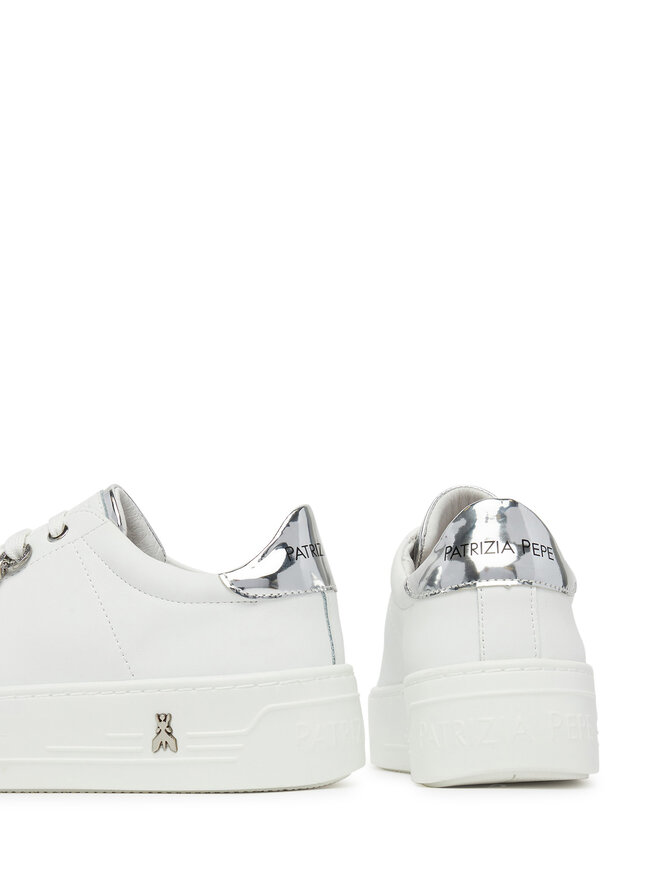 Patrizia Pepe Sneakersy Patrizia Pepe PPJ305 30 Bílá