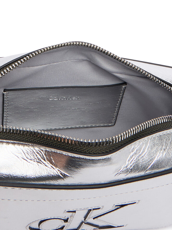 Calvin Klein Handtasche Calvin Klein Bold Ck Outline Mtl Camera Bag LV04F3896G Silberfarben