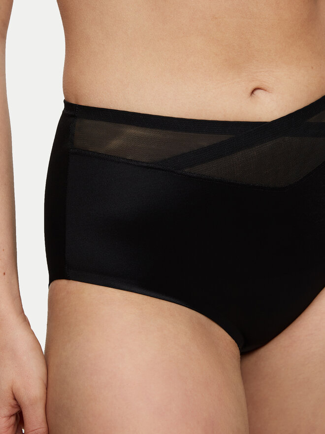 Triumph Triumph Modeliuojantis apatinis trikotažas, apatinė dalis True Shape Sensation 10162228 Juoda