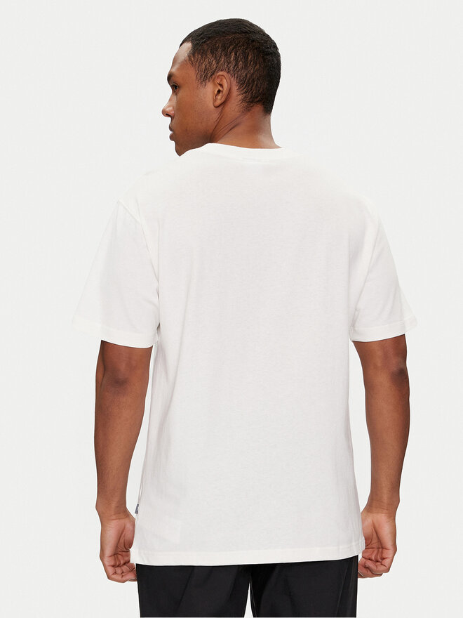 New Balance New Balance Camiseta Basketball Style MT41577 Blanco Relaxed Fit