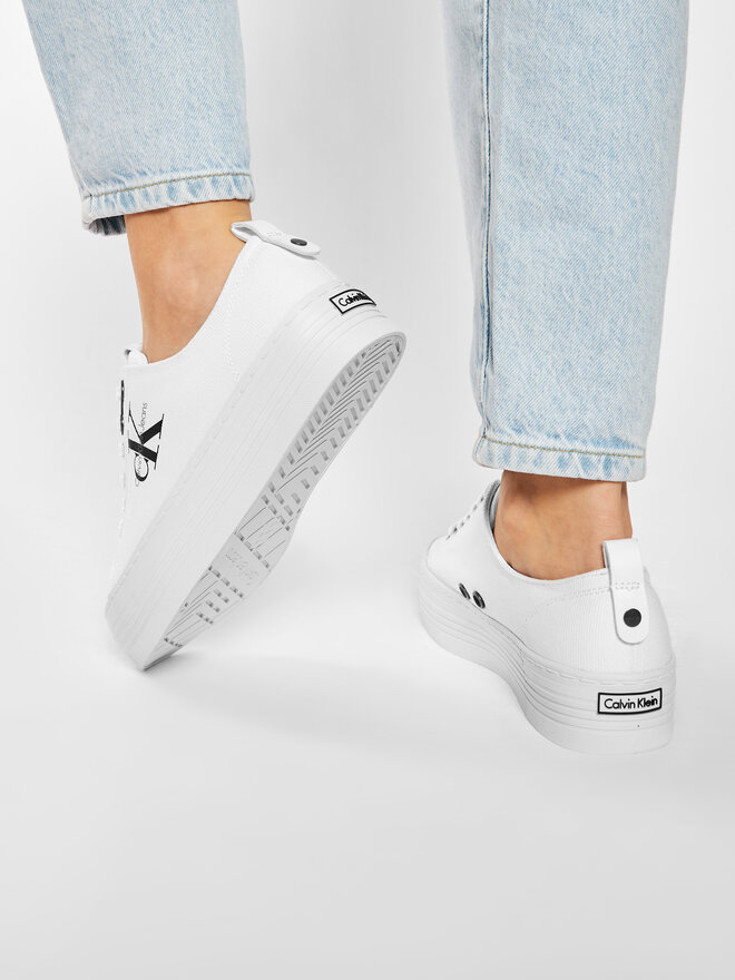 Sneakers aus Stoff Calvin Klein Jeans Zolah R0673 WeiB de.eschuhe.ch