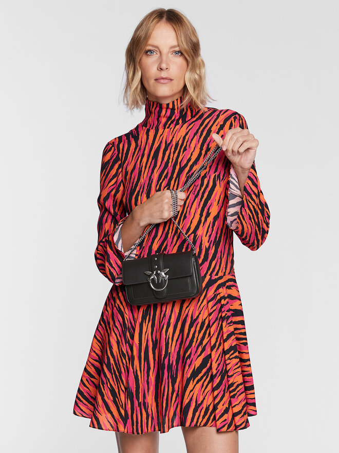 Rankinė Pinko Love One Pocket C PE 23 PLTT 100061 A0F1 Juoda