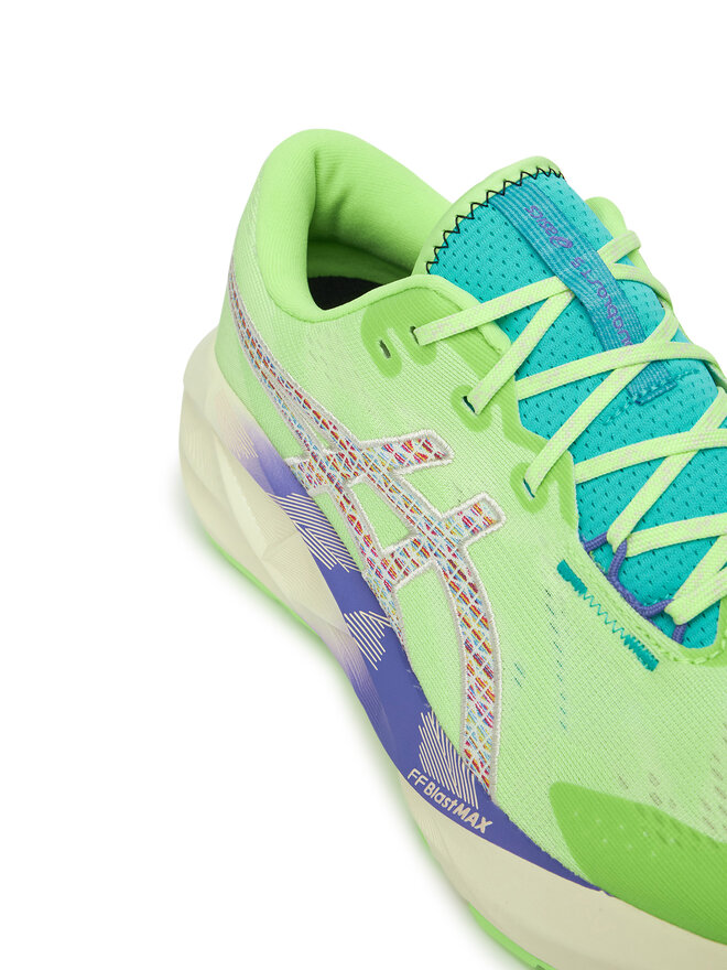 Asics Buty do biegania Asics Novablast 5 Tr 1011C025 Zielony