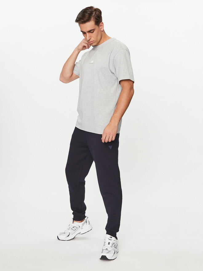 New Balance New Balance Camiseta Athletics Remastered Graphic Cotton Jersey Short Sleeve T-shirt MT31504 Gris Regular Fit