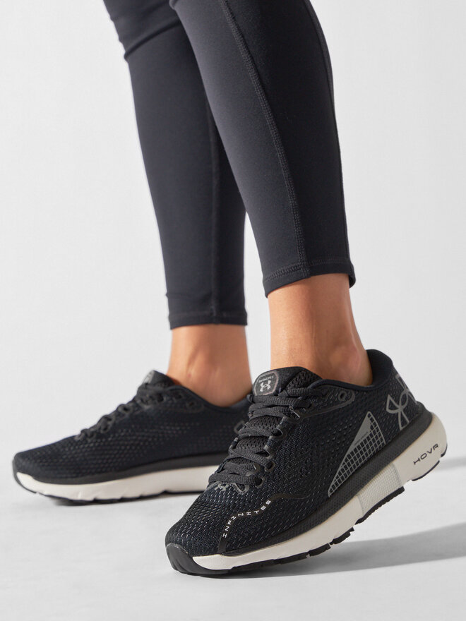 Under Armour Skriešanas apavi Under Armour Ua W Hovr Infinite 5 3026550-002 Melns