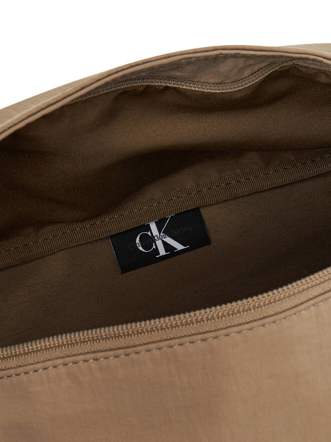 Calvin Klein Jeans torba za okoli pasu Calvin Klein Jeans Metro Oversized Waistbag Ny LV04G3088G Bež