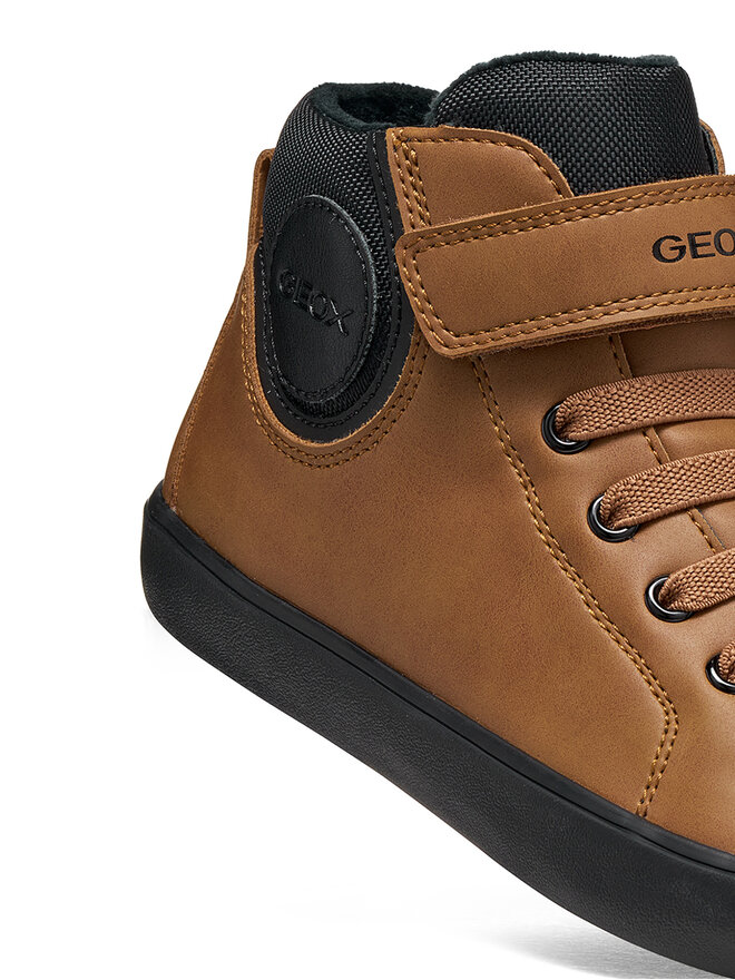 Geox Sneakers Geox J Gisli Boy J465CC 0MEFU C1192 S Braun