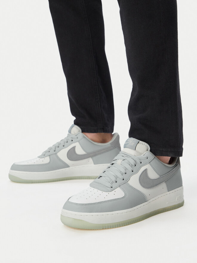 Nike Снікерcи Nike Air Force 1 '07 Lv8 FJ4170 003 Сірий