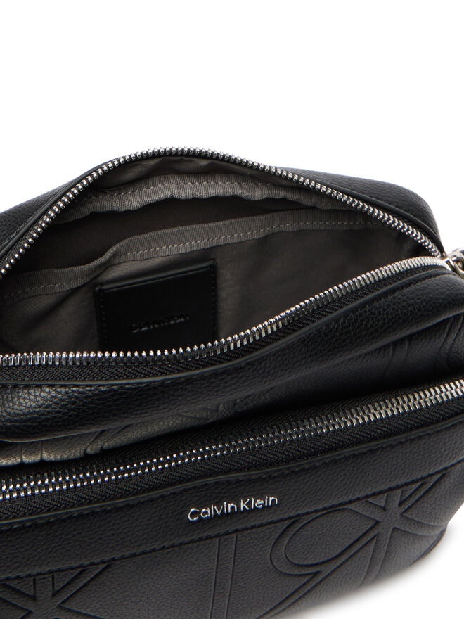Calvin Klein Umhängetasche Calvin Klein Emblem Aop Emboss Camera Bag LV04D3330G Schwarz
