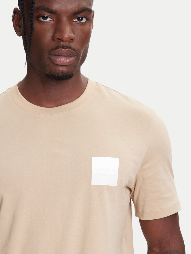 HUGO HUGO Camiseta Dapusi 50544458 Beis Regular Fit