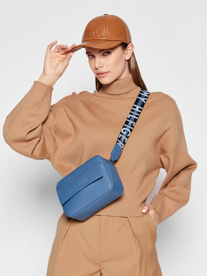Tommy Hilfiger Ročna torba Tommy Hilfiger Iconic Tommy Camera Bag Sign AW0AW10958 Modra