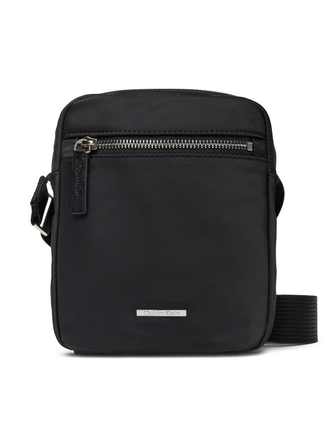 Calvin Klein Плоска сумка Calvin Klein Sleek Nylon Reporter LV04D3176G Чорний