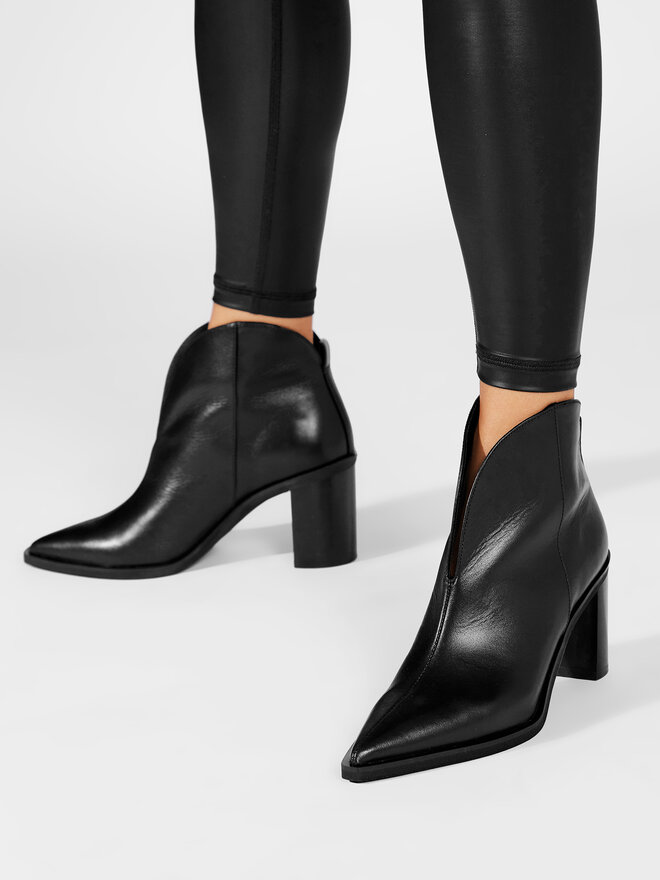 Baldowski Cowboystiefel Baldowski D03779-7011-001 Schwarz
