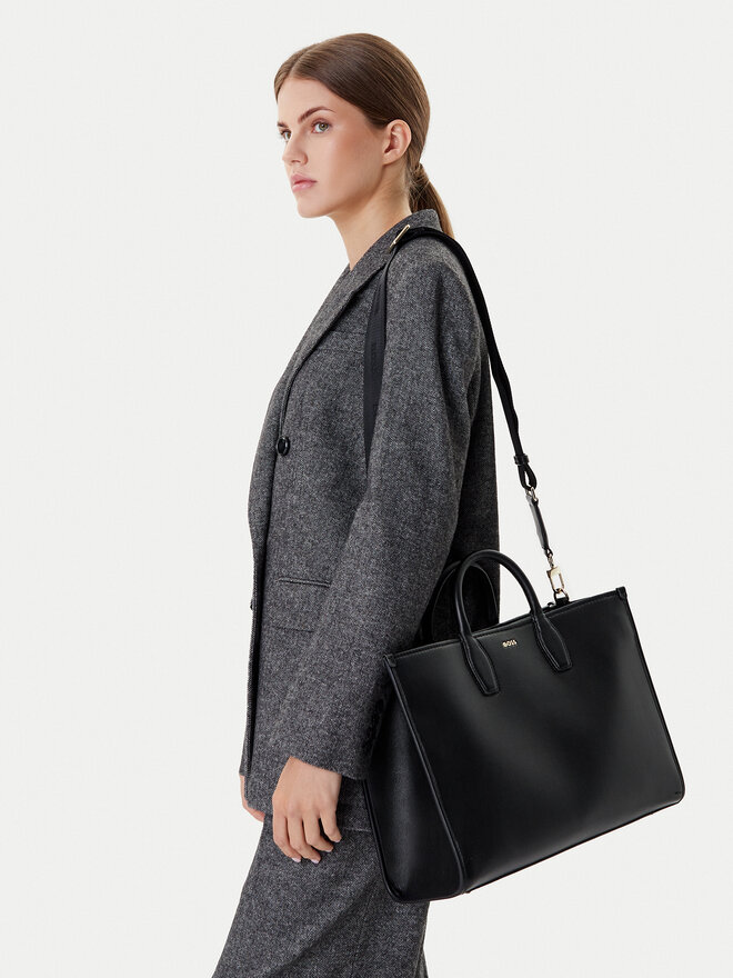 BOSS Дамска чанта BOSS Sandy MED 50547947 Черен