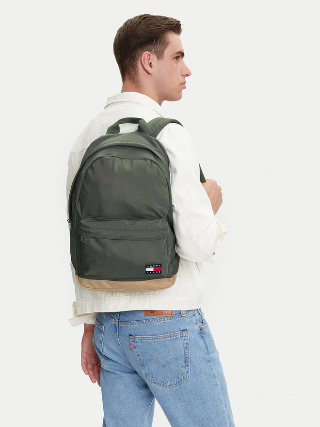 Tommy Jeans Ruksak Tommy Jeans Tjm Ess Daily Dome Backpack AM0AM13356 Kaki