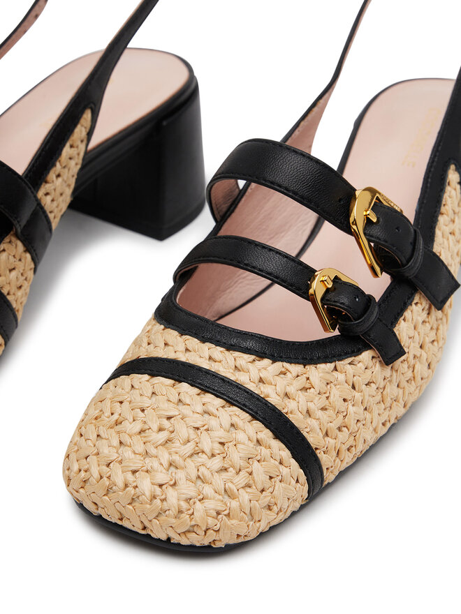 Coccinelle Sandalen Coccinelle E4 S4K 21 02 01 Beige