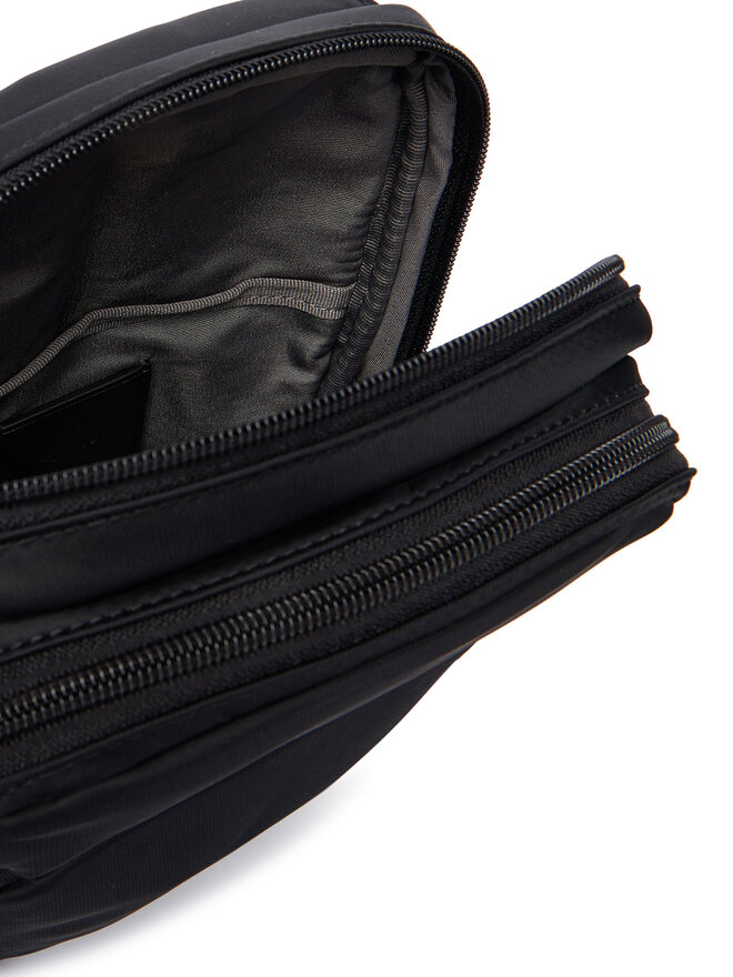 Calvin Klein Umhängetasche Calvin Klein Clean Square LV04D3377G Schwarz