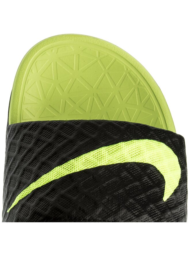 Nike Chanclas Nike Benassi Solarsoft 705474 070 Negro